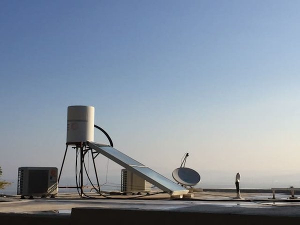 5 Signes Révélateurs d'un Chauffe-eau Défaillant à ne Pas Ignorer